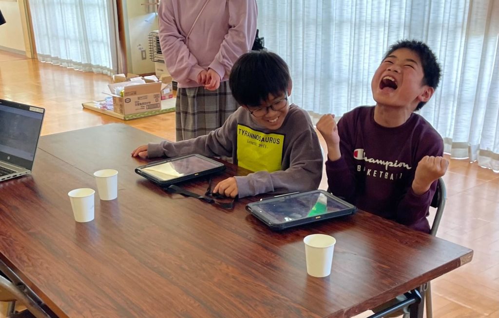 能登半島 地震 緊急支援(2024年1月〜) 6 %E3%82%81%E3%81%A3%E3%81%A1%E3%82%83%E5%96%9C%E3%82%93%E3%81%A7%E3%81%84%E3%82%8B%E6%A7%98%E5%AD%90 e1748250967970 1536x981 1