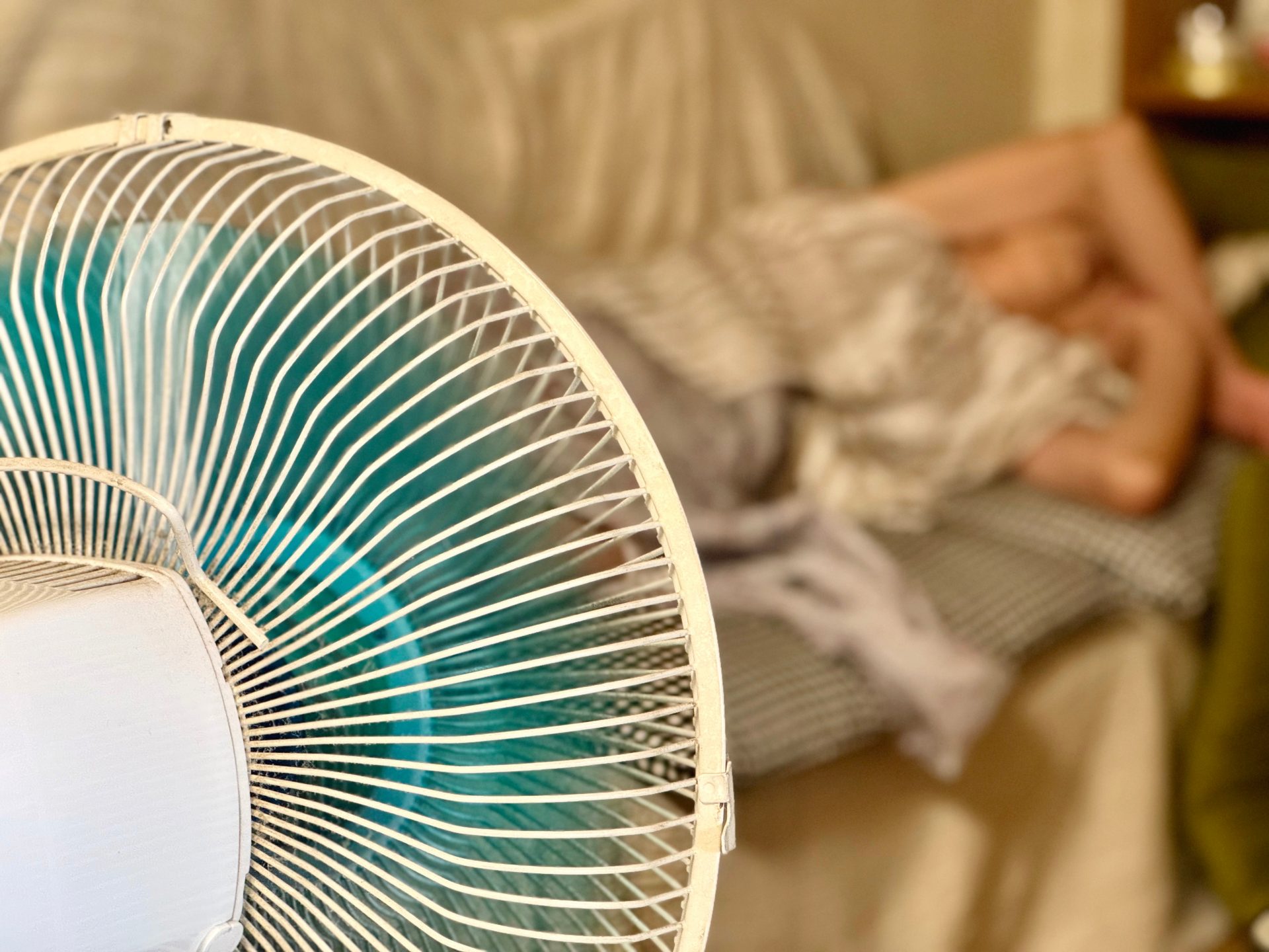 酷暑に備える「熱中症対策」のポイント｜災害時にも役立つ基礎知識・予防法・応急処置を解説