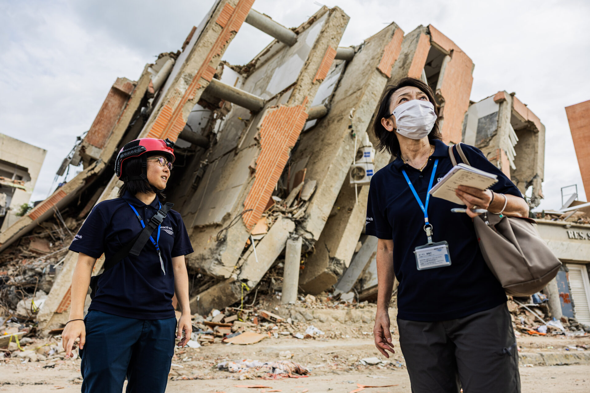 【ベネズエラ 地震 緊急支援】最大被災地ラグアイラ｜手探りで瓦礫を片付け避難する日々